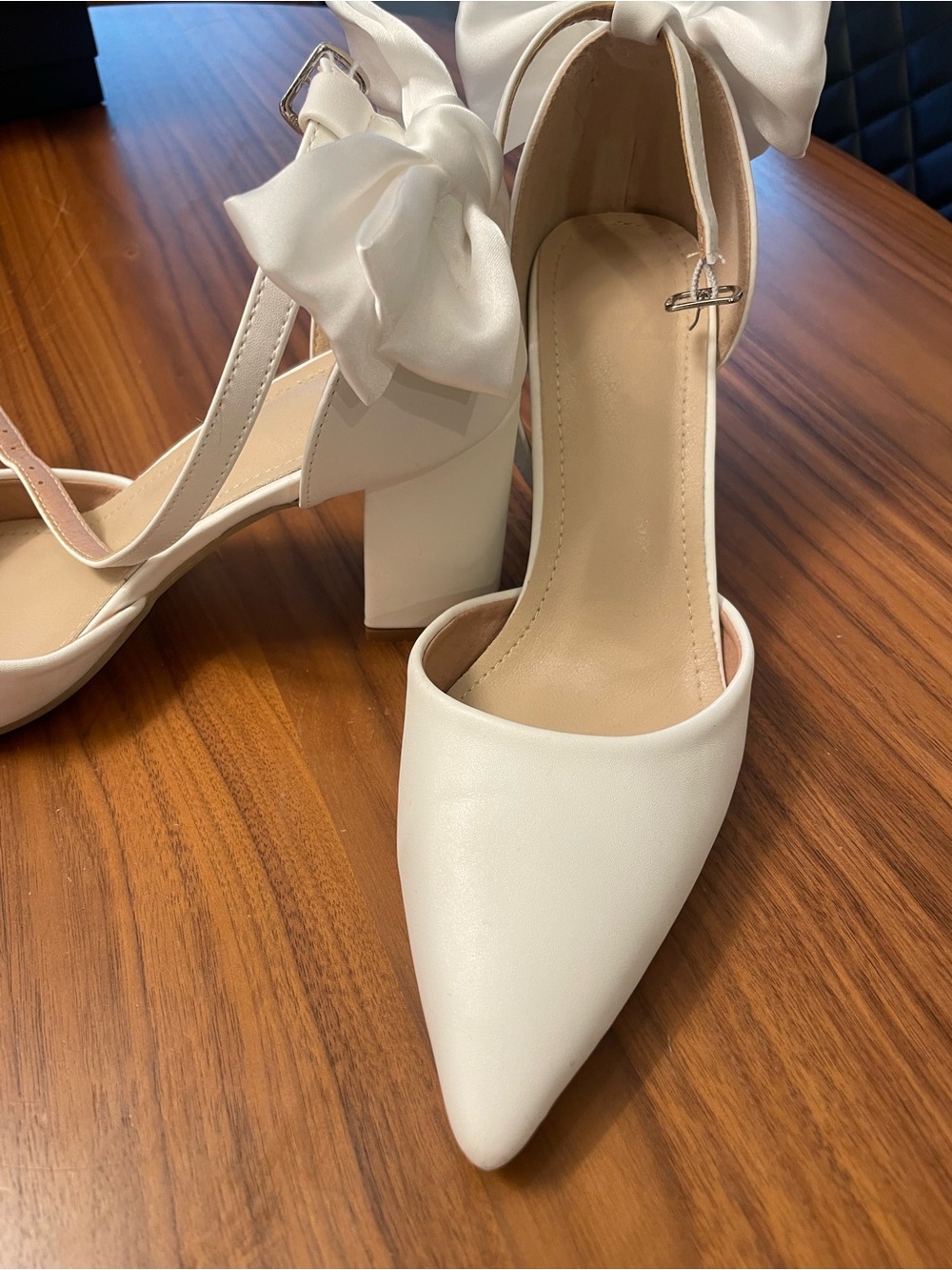 Bridal heels with satin bows